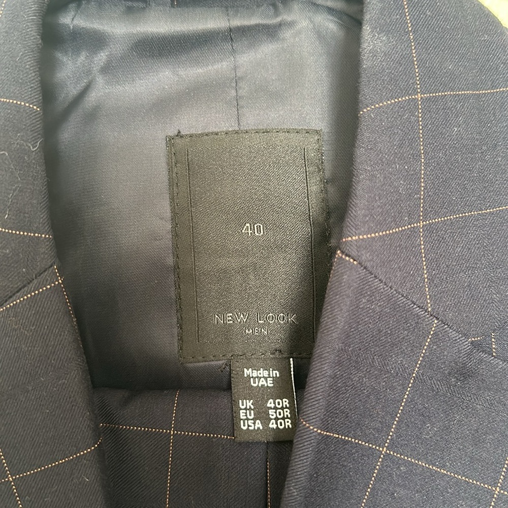 Men’s Suit - image 3